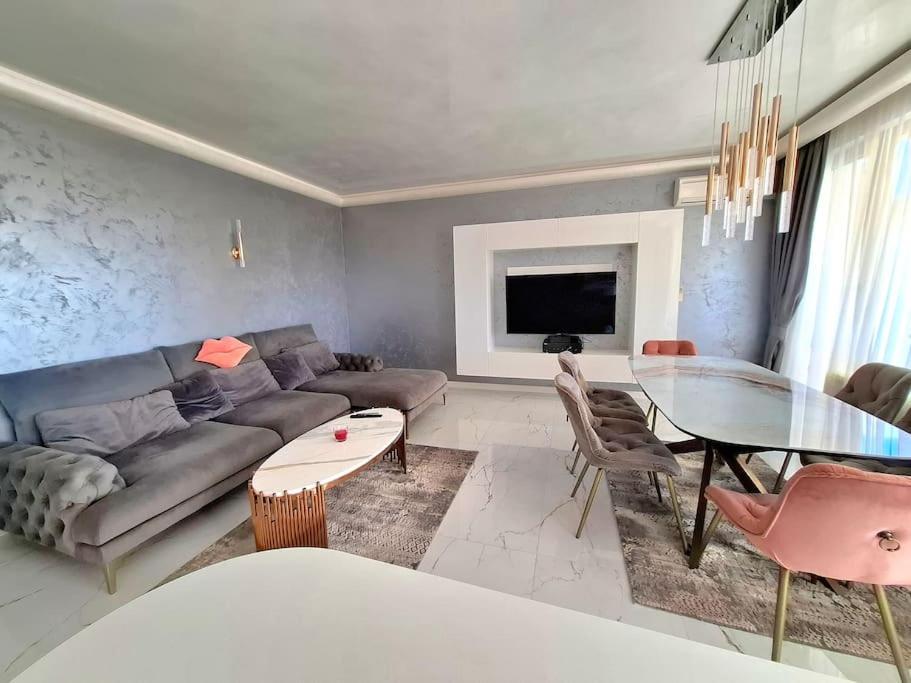 Spacious Prestige Penthouse Varna Exterior photo