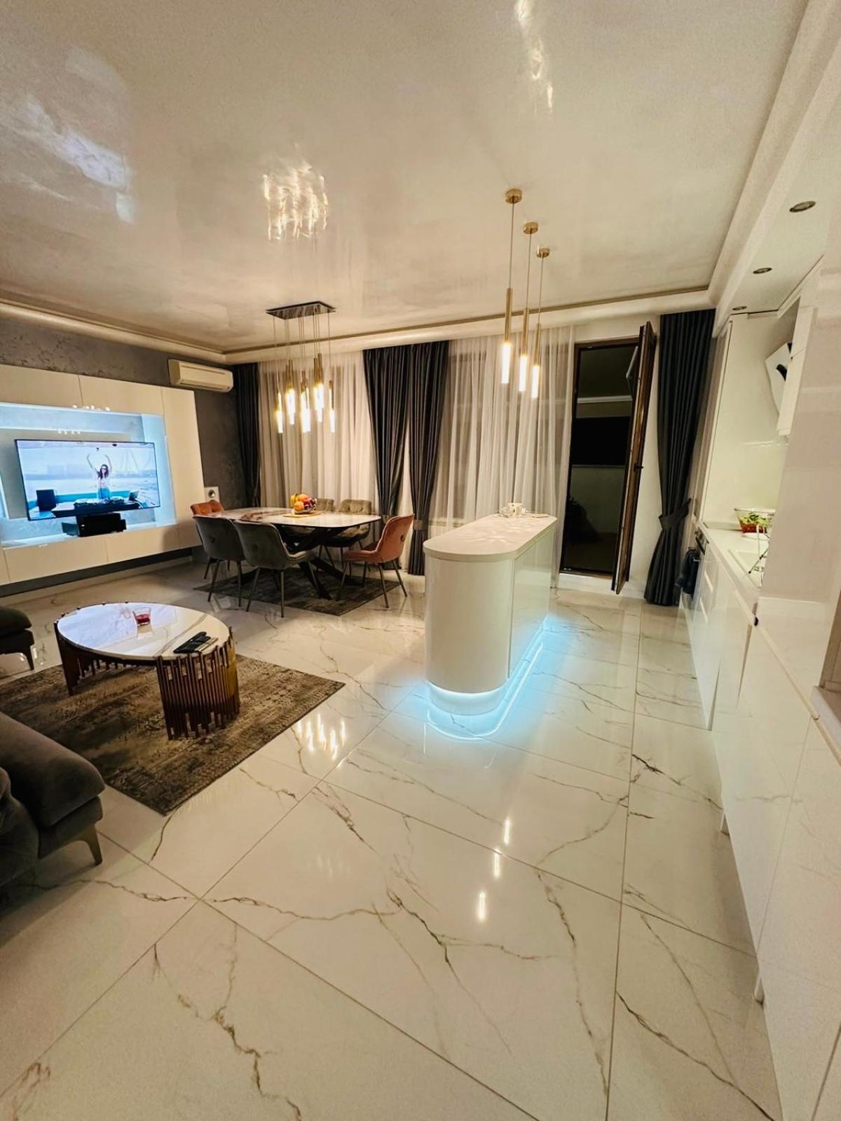 Spacious Prestige Penthouse Varna Exterior photo