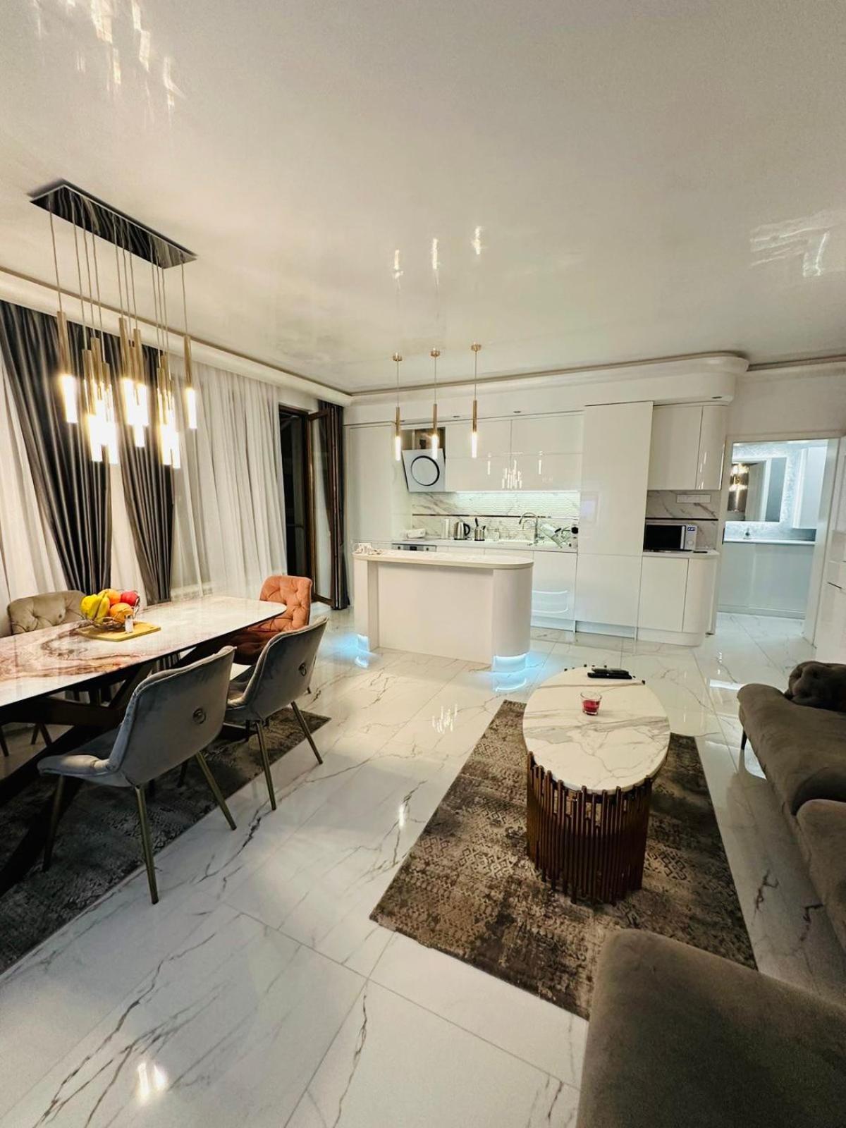 Spacious Prestige Penthouse Varna Exterior photo